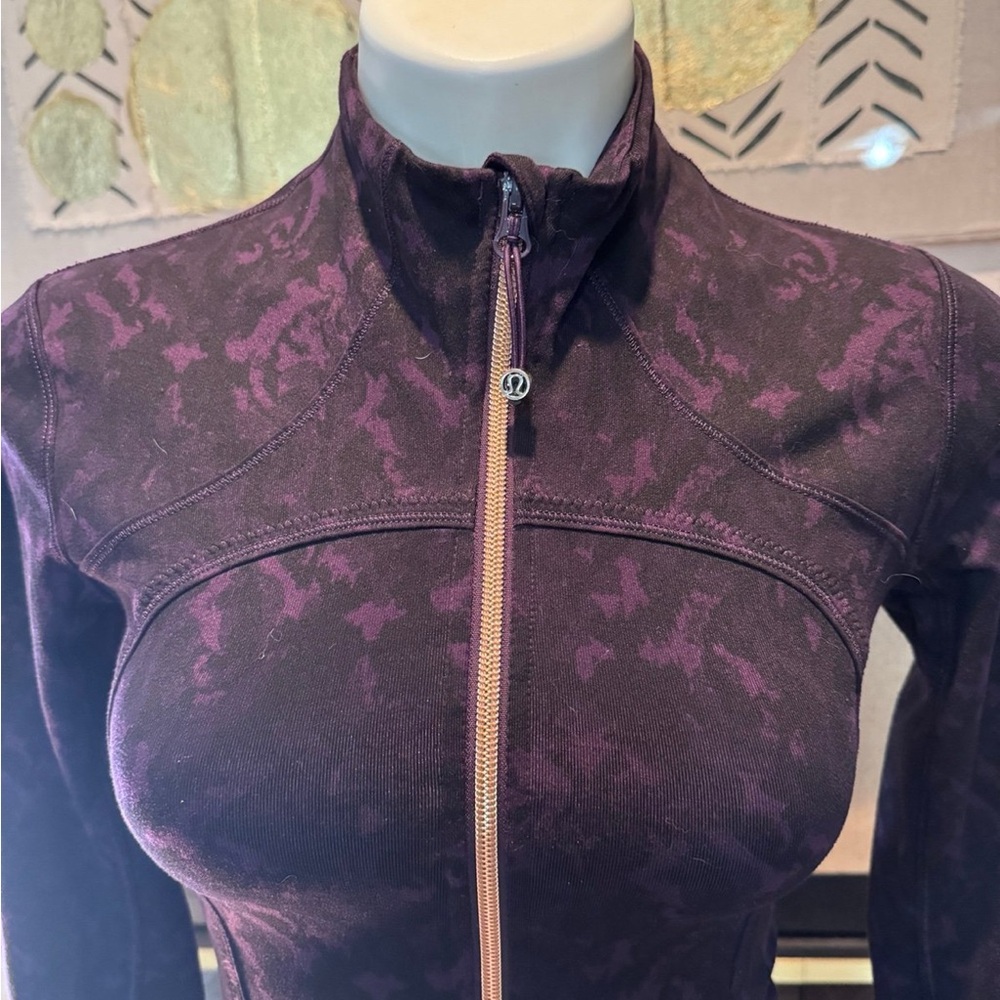 Lululemon Full Zip Define Jacket Size 6 View 5